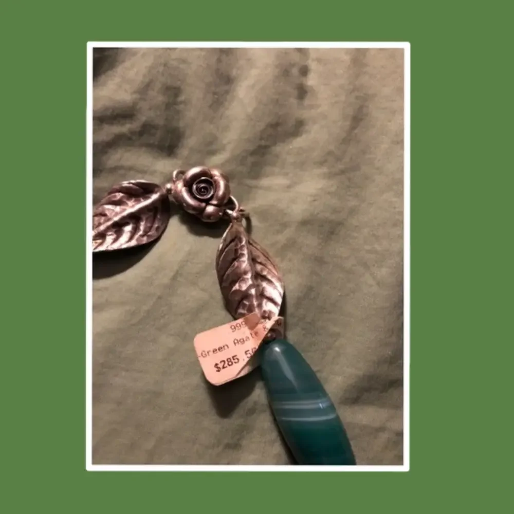 Hand Beaded Green Agate w’ SS Rose Clasp Choker - Picture 3 of 3
